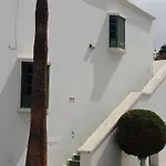 Loma Apartman *