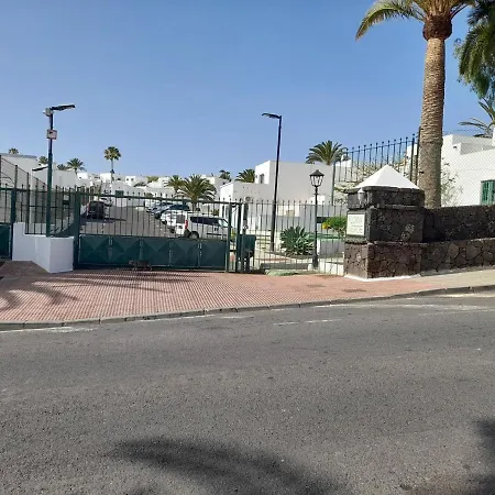 Fabulous 1-bed In Apartment Puerto del Carmen (Lanzarote)